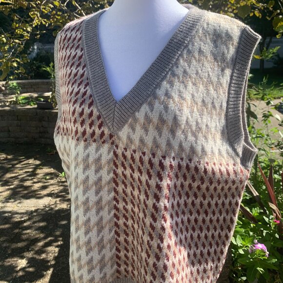 ASOS QED London Knitted Singlet in Multi Print Sweater Vest Oversized - Picture 2 of 16